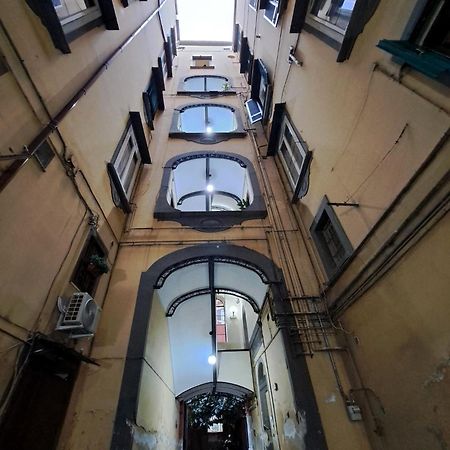 Interno 13, Nel Cuore Di Napoli Apartment Exterior foto